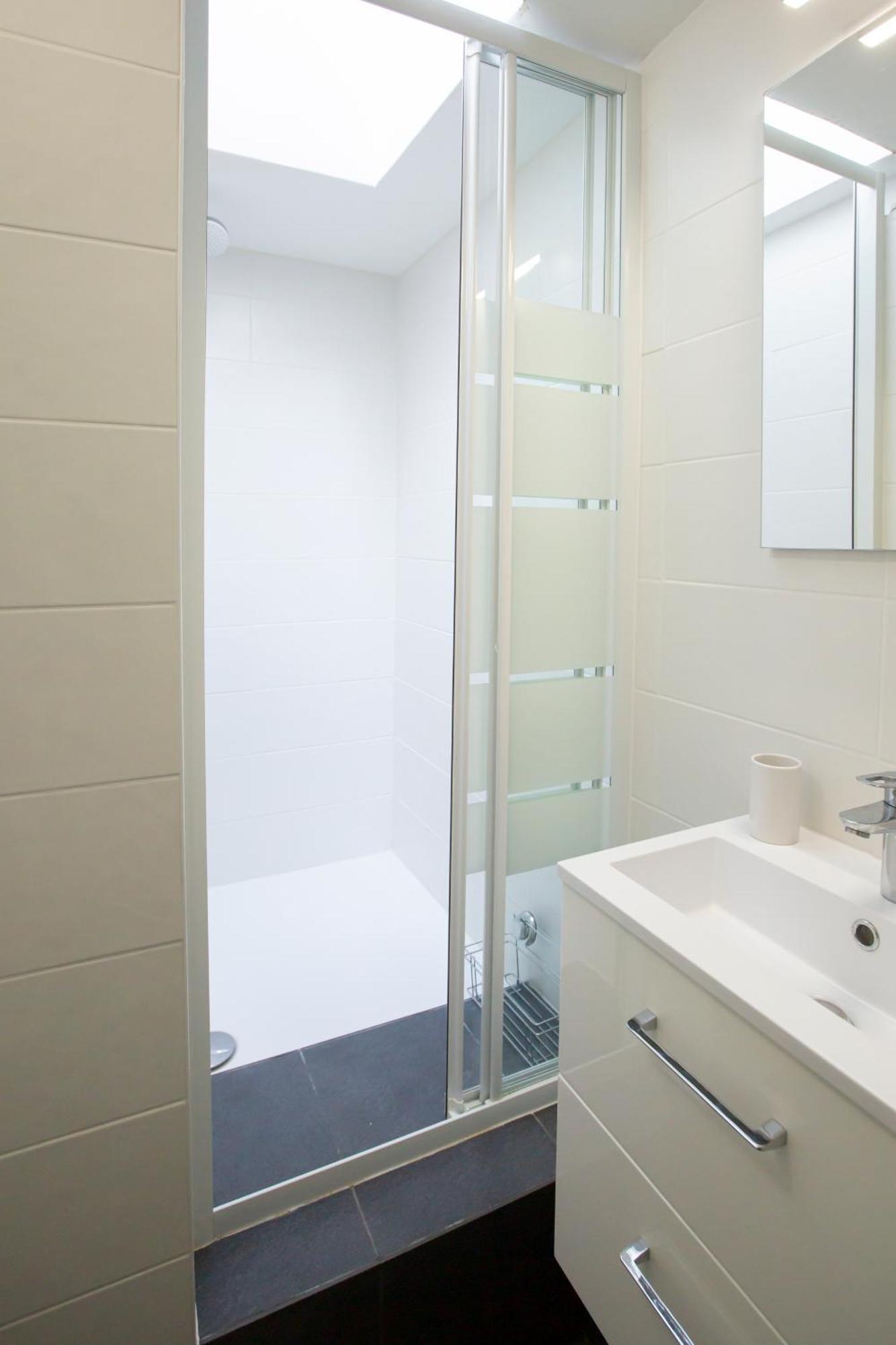 Modern Apartement In The City Center. Poissy Exterior foto